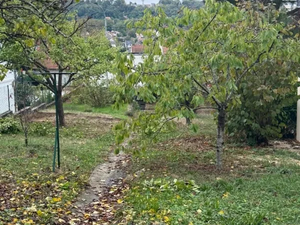 Terrain 376 m²