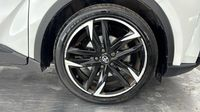 Toyota C-Hr 184h GR-Sport 2WD E-CVT MY22 — photo 20