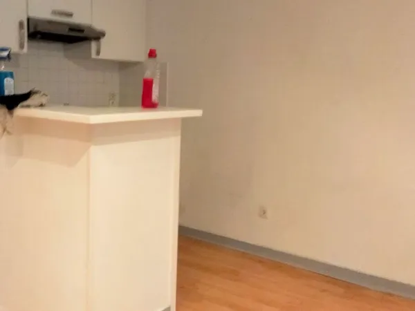 Appartement t2 centre ville saintes