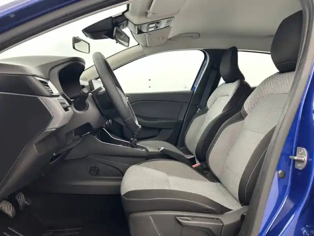Renault Clio blue dci 100 ch gsr2 — photo 27