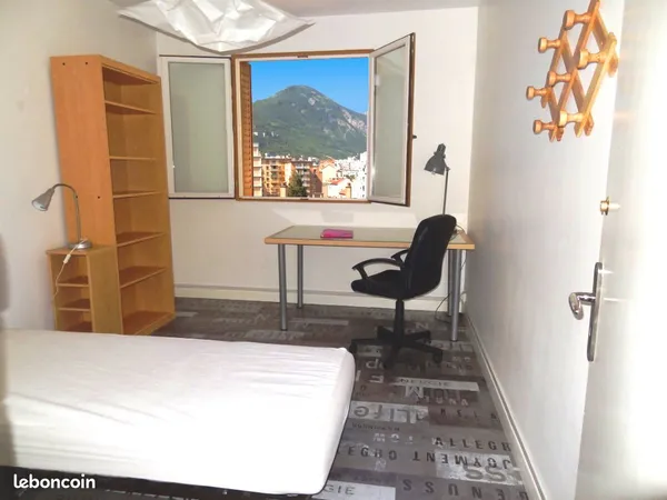 1 Chambre étudiant(e) dans colocation à Grenoble