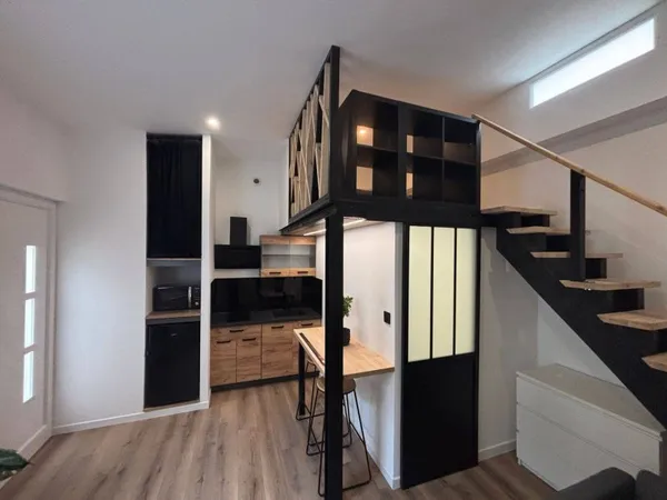 Studio 1 pièce 19 m²