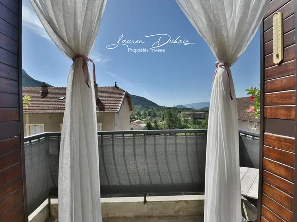 SERRES - Maison de village 206m² avec terrasse et garage