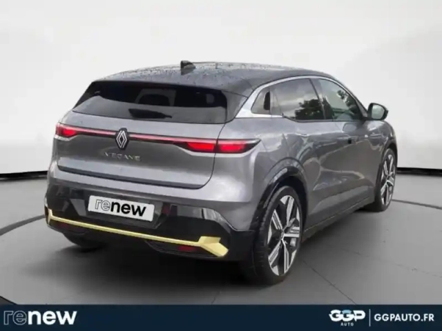 Renault Megane e-tech electric ev60 220ch iconic super charge -b — photo 5