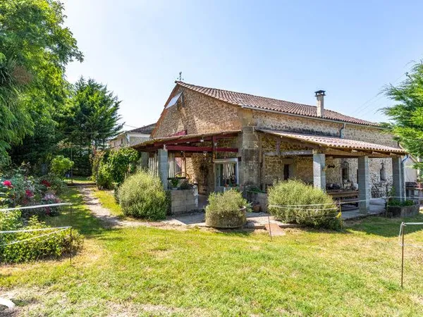 Maison 4 pièces 236 m²