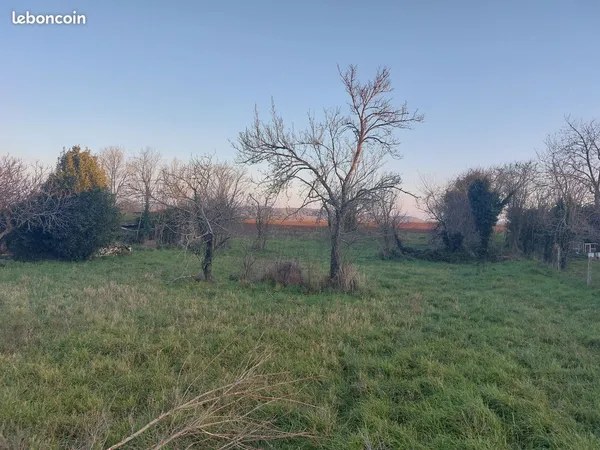 Terrain à bâtir 816 m² viabilisé - Libre constructeur - Proche Niort / La Crèche / Saint-Maixent-l'É