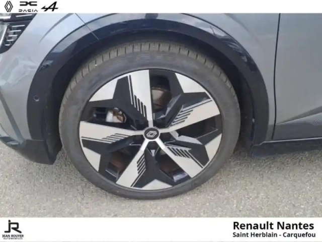 Renault Megane e-tech electric ev60 220ch techno super charge - pack advanced driving assist — photo 9
