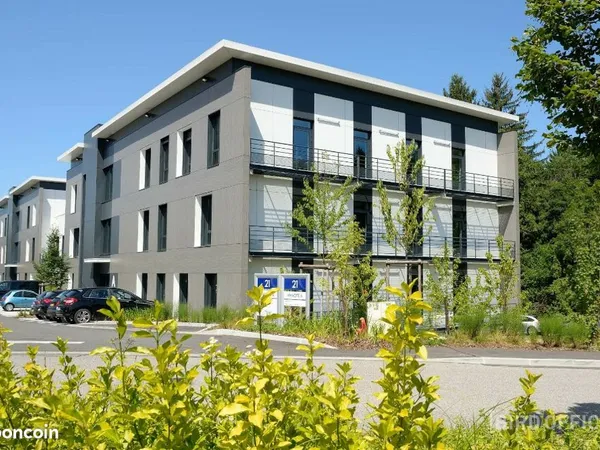 Bureaux 135 m² Chavanod