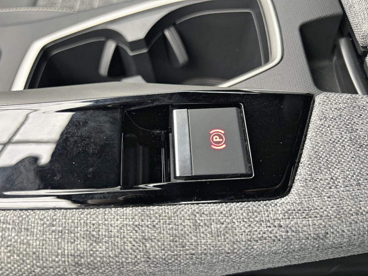 Peugeot 3008 hybrid 145 e-dcs6 allure — photo 19