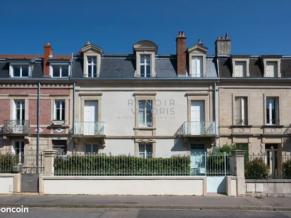 Villa 11 pièces 308 m²