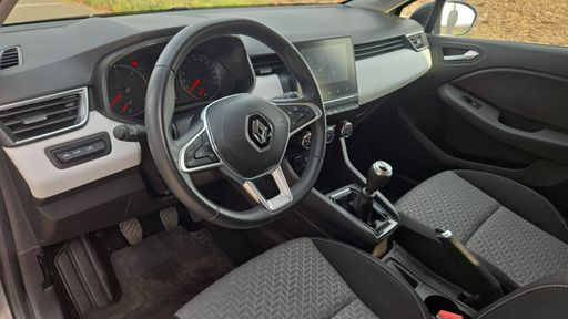 Renault Clio 1.5 Blue dCi 100 - Evolution – 2023 – 35168 km – Diesel – Boîte Manuelle — photo 31