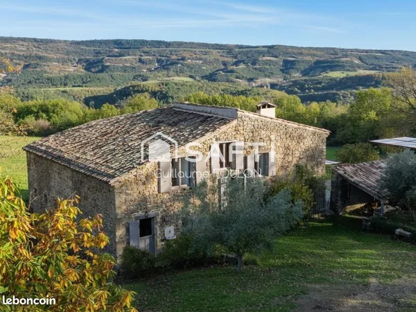 Propriété 10 pièces 280 m²