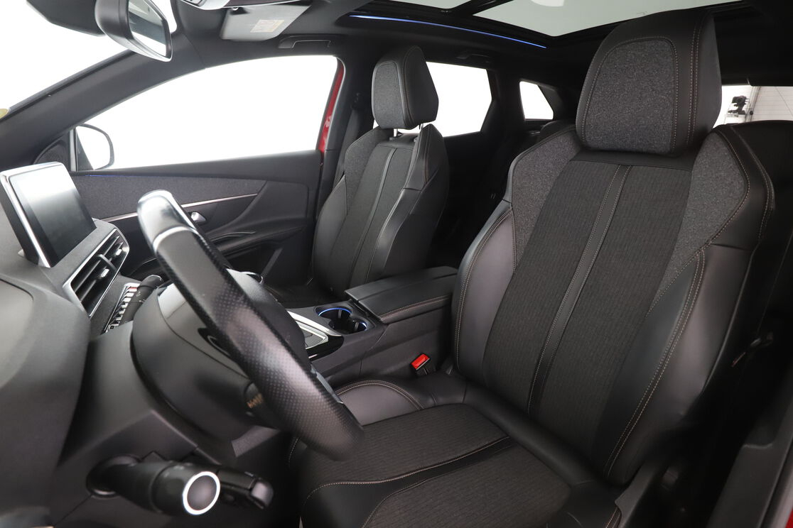 Peugeot 3008 2.0 Blue-HDi GT Line — photo 9