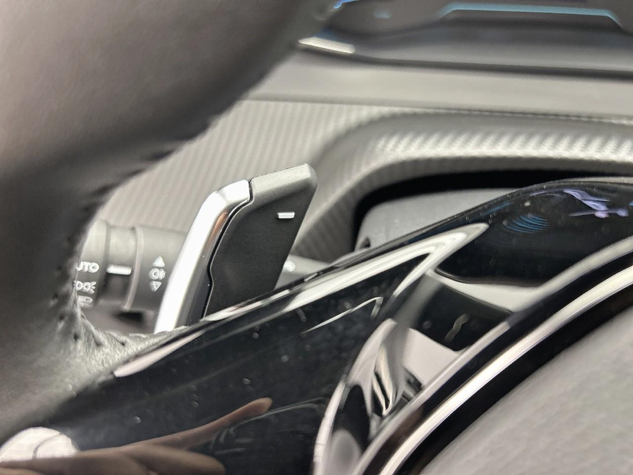 Peugeot 2008 hybrid 136 e-dcs6 active — photo 27