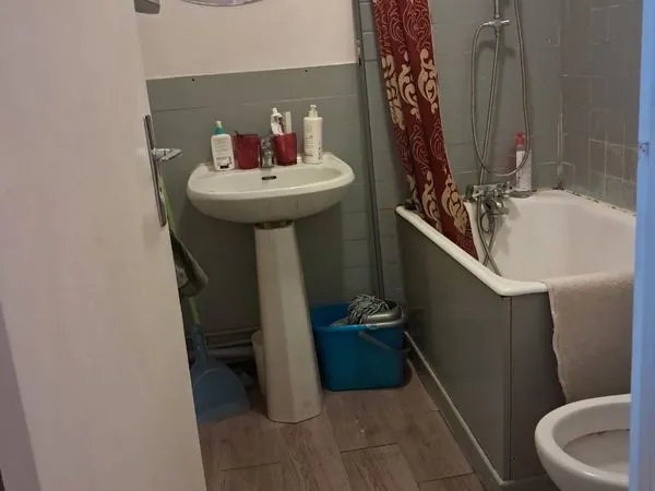 Studio à partager
