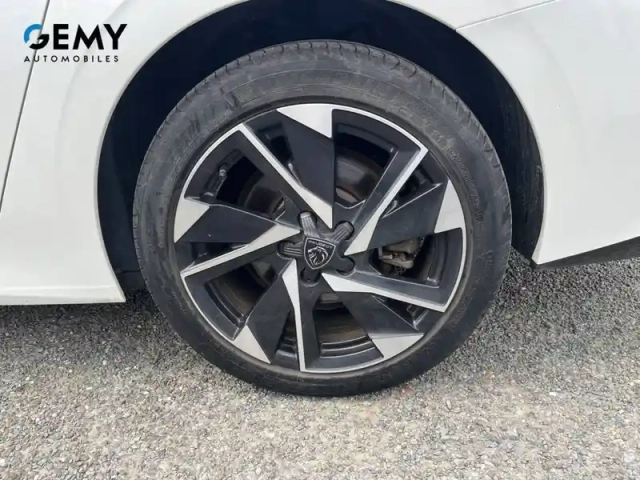 Peugeot 308 sw phev 180 e-eat8 — photo 11