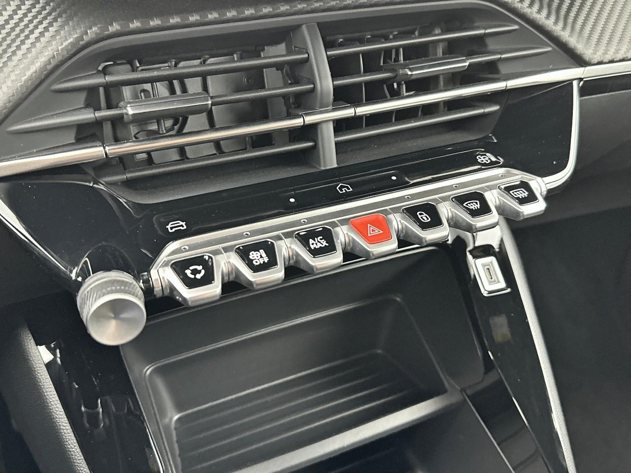Peugeot 2008 100 s&s bvm6 style — photo 26