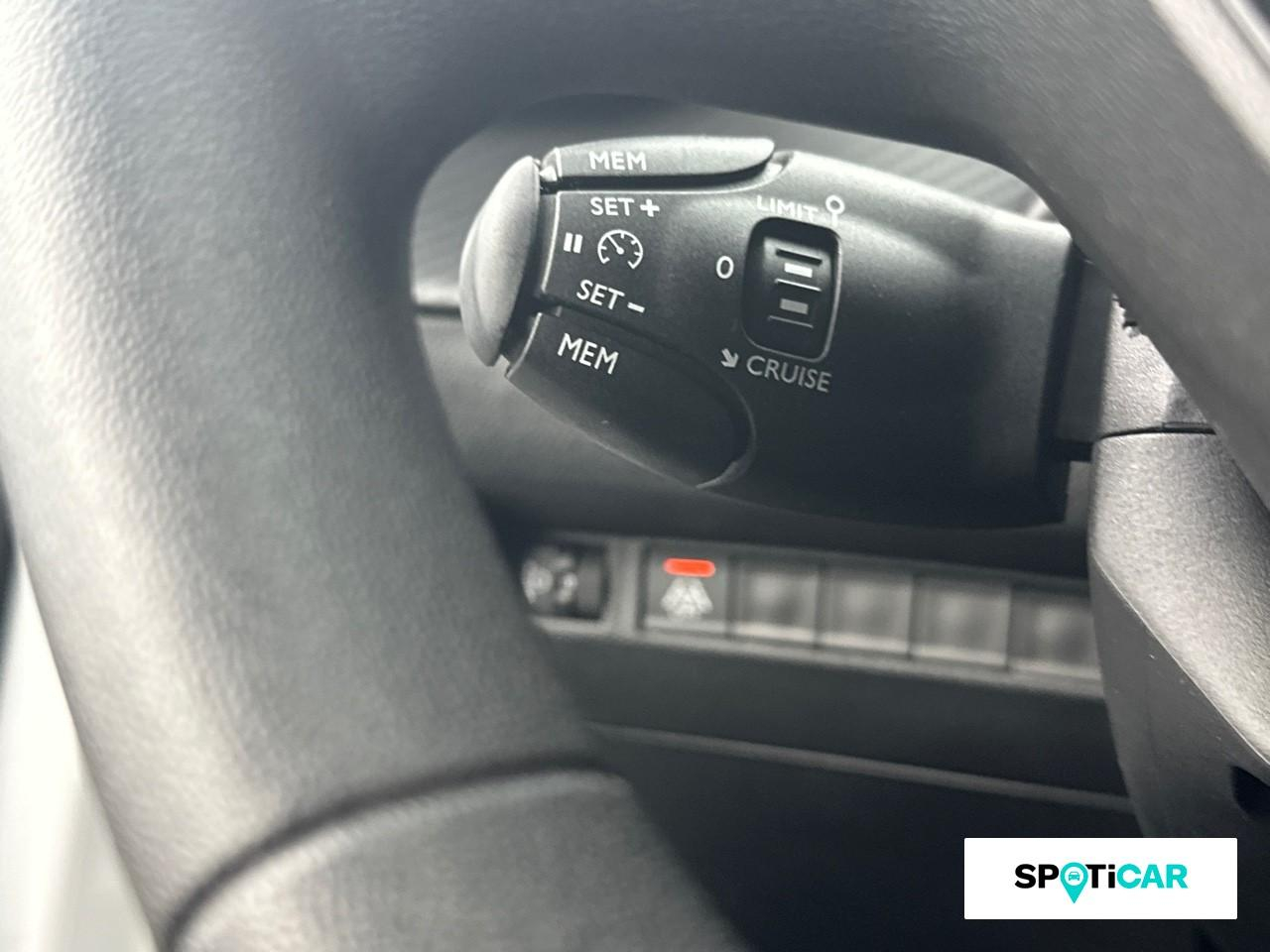 Peugeot 208 1.5 bluehdi 100 premium — photo 17