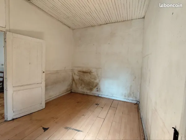 Ensemble immobilier 3 T1 + 1 studio