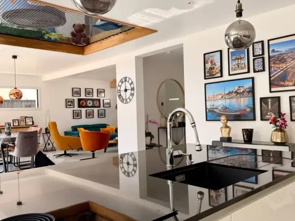 Maison contemporaine - 146,05 m2 - terrain 661 m2 - SAINT-RENAN