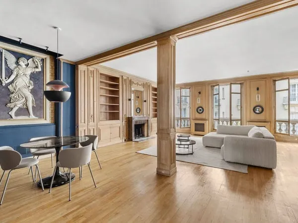 Appartement 5 pièces 212 m²