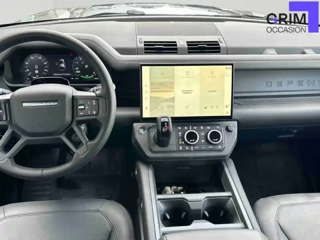 Land Rover Defender 110 phev — photo 5
