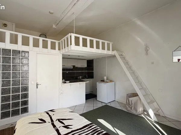 Studio 3 pièces 69 m²