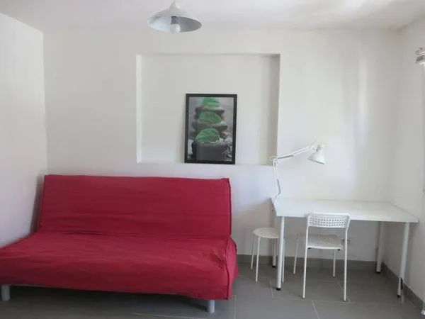 Studio 1 pièce 18 m²