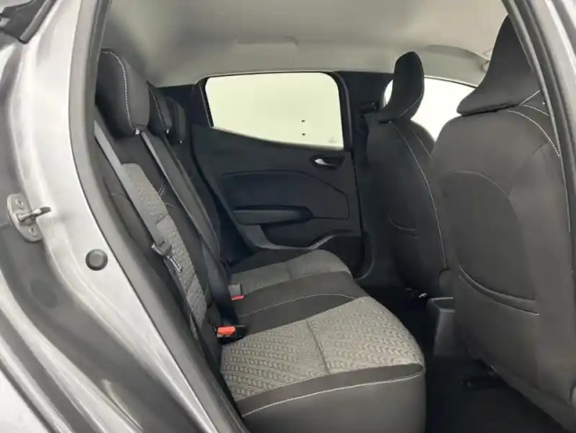 Renault Clio tce 90 evolution 5p — photo 16