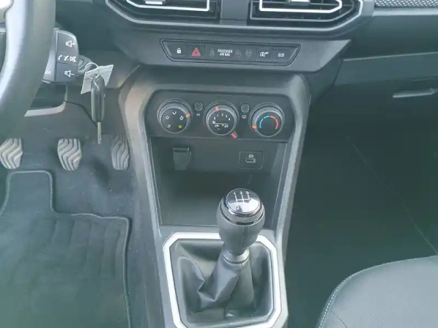 Dacia Sandero eco-g 100 — photo 13