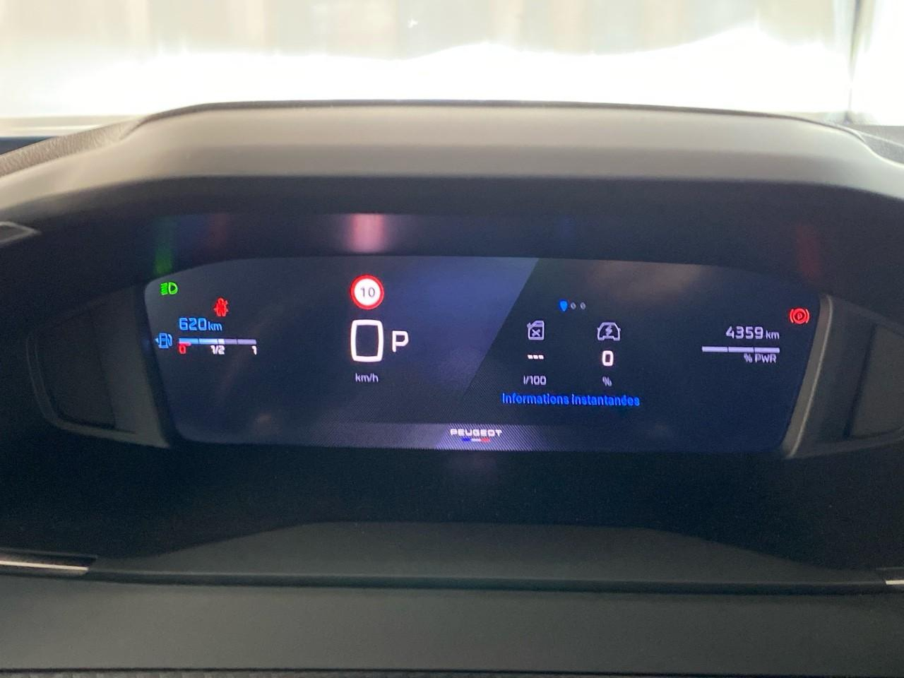 Peugeot 2008 hybrid 145 ch e-dcs6 allure — photo 14