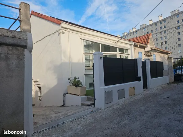 Marseille 9e - MAISON 141,70m² + LOGEMENT 60m² - 690 000