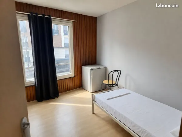 Chambre pour 1 ou 2 personnes - 620 tout compris - Gare à 5 min