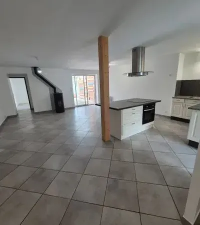 Maison 4 chambres + 2 Salles de bain