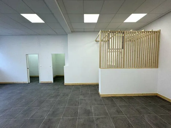 Bureau 100 m²