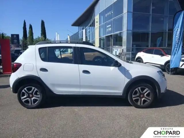 Dacia Sandero blue dci 95 — photo 33