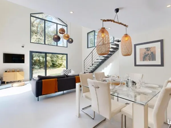 Villa Familiale 175 M2 + Studio - Vente P à P