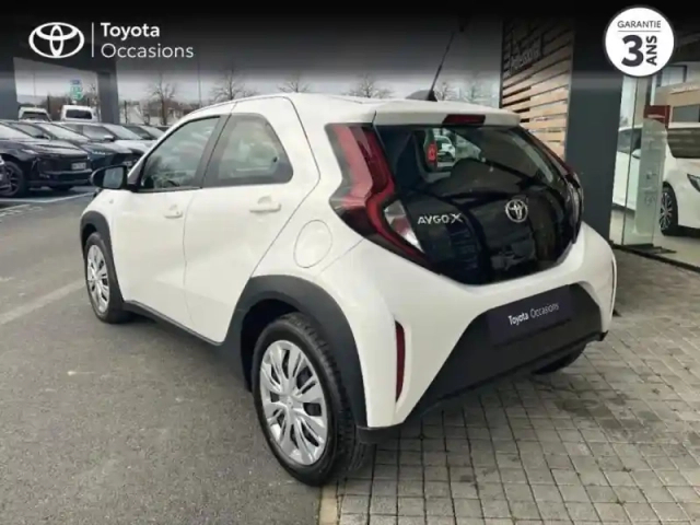 Toyota Aygo X 1.0 vvt-i 72ch dynamic my23 — photo 2