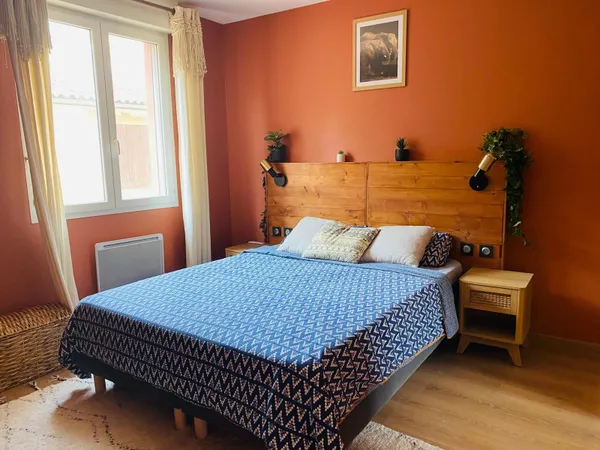Loue maison 100m2 3 chambres, jardin clos, Saint Cyprien. Colocation possible