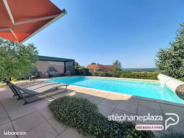 Villa 6 pièces 140 m²
