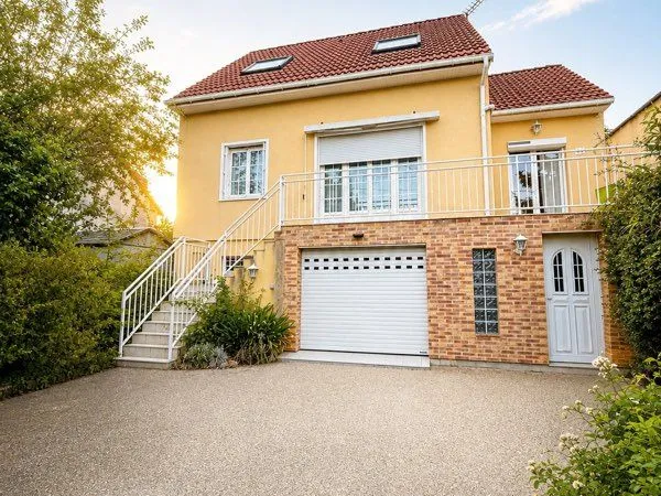 🏡 Maison familiale 117 m² avec jardin de 500 m² - 3 chambres - Garage