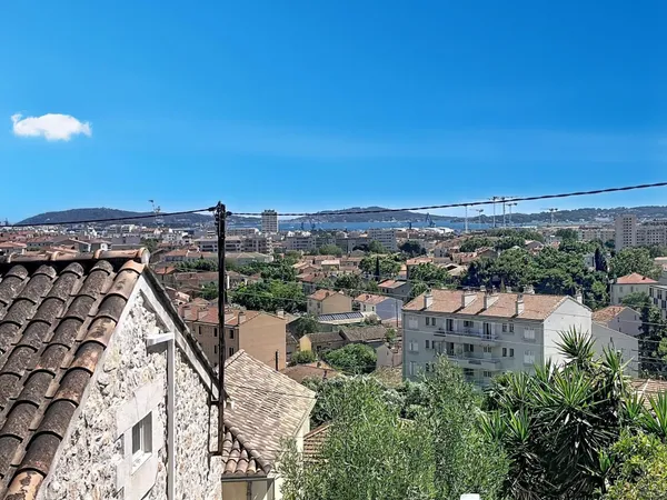 Maison atypique en pierre - Vue rade panoramique - Mont Faron Ouest