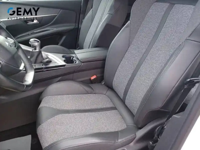Peugeot 3008 1.2 puretech 130ch s&amp;s bvm6 — photo 9