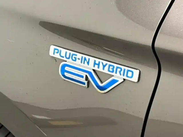 Mitsubishi Outlander phev twin motor business 4wd euro6d-t evap 5cv — photo 22