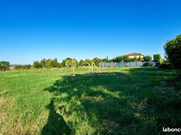 Terrain 790 m² Genay