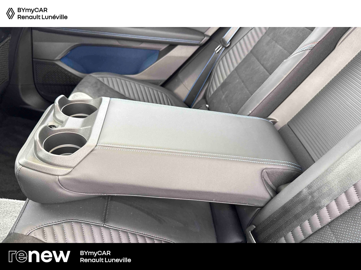 Renault Rafale E-Tech full hybrid 200 ch — photo 24