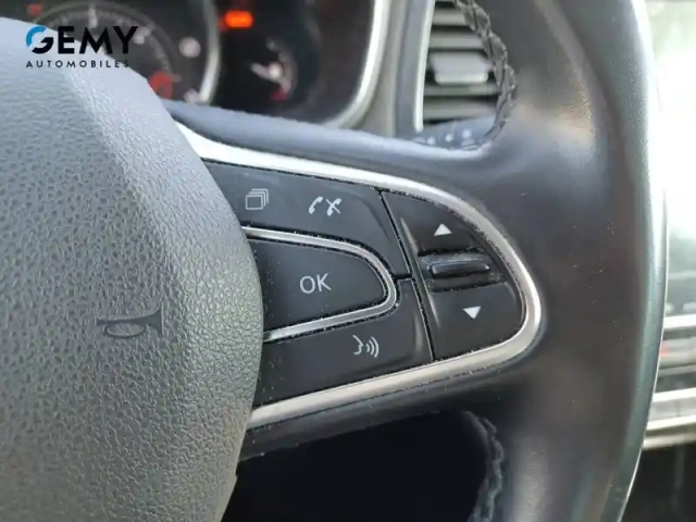 Renault Megane mégane iv berline blue dci 115 edc — photo 36