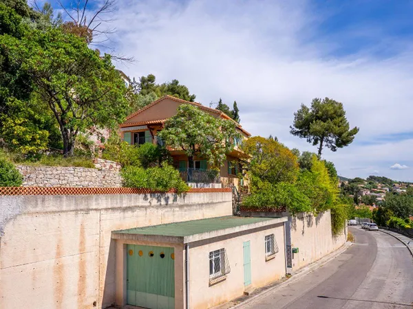 Villa 7 pièces 151 m²