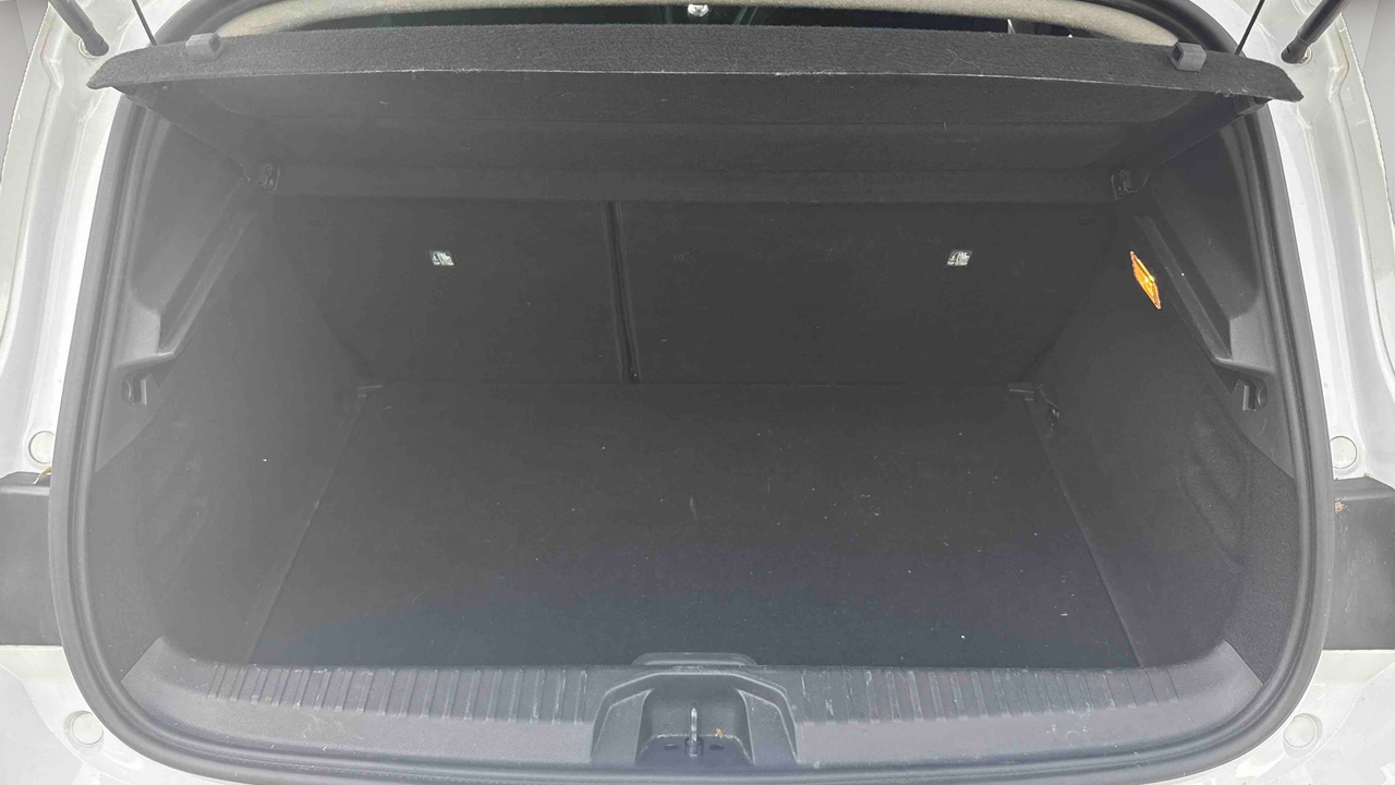 Renault Clio TCe 90 — photo 13
