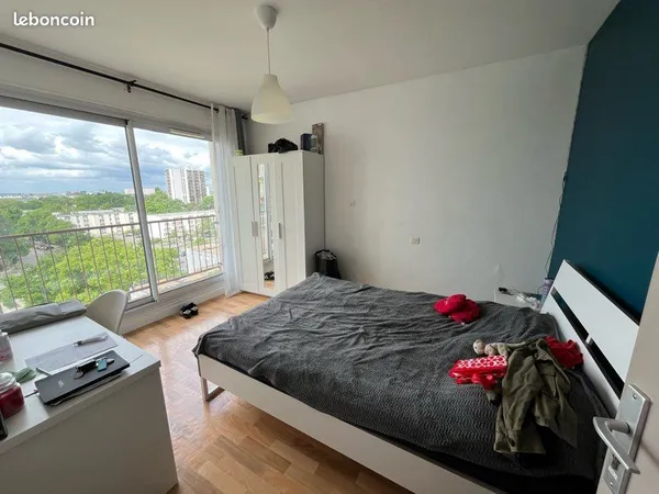 Chambre colocation meublée